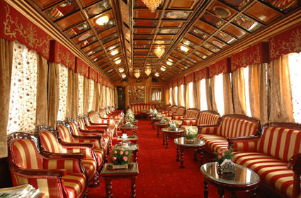 http://incredibleindia.egoldentriangle.com/wp-content/uploads/2012/06/palace-on-wheels1.jpg